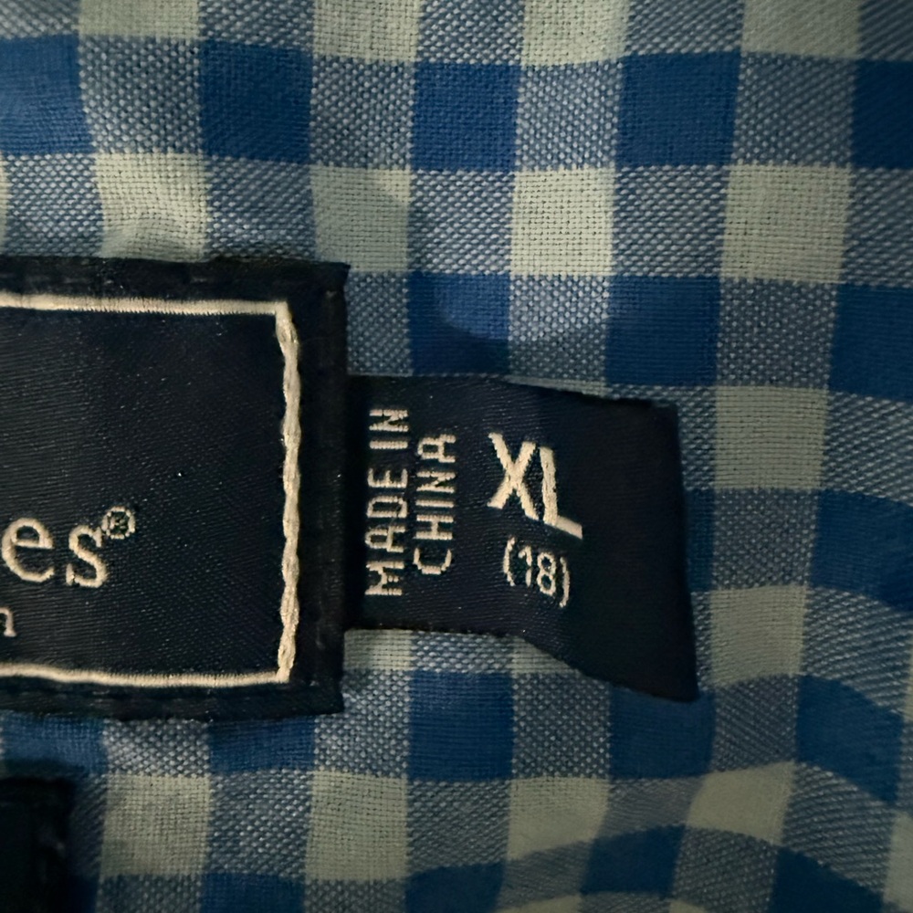 Vineyard Vines Men's Blue Checkered Button Down Shirt - Picture 4 of 4